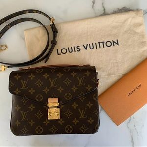 Auth Louis Vuitton Pochette Metis M44875 monogram